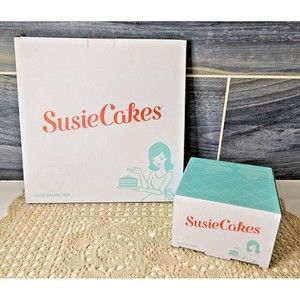 NIB Susie Cakes Cake Stand Top & Pedestal Light Blue Melamine for 6" Cakes